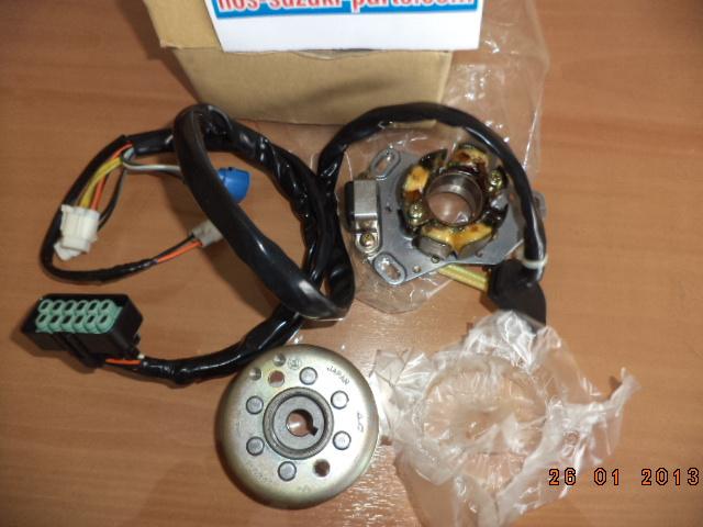 Rm125 1996-2000  mangeto assy  new  nos-suzuki- parts.com