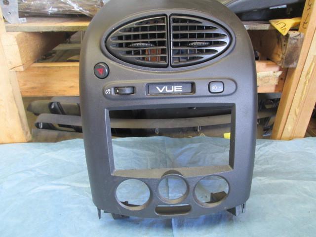 2002-2005 saturn vue instrument panel center  bezel w/vents black oem