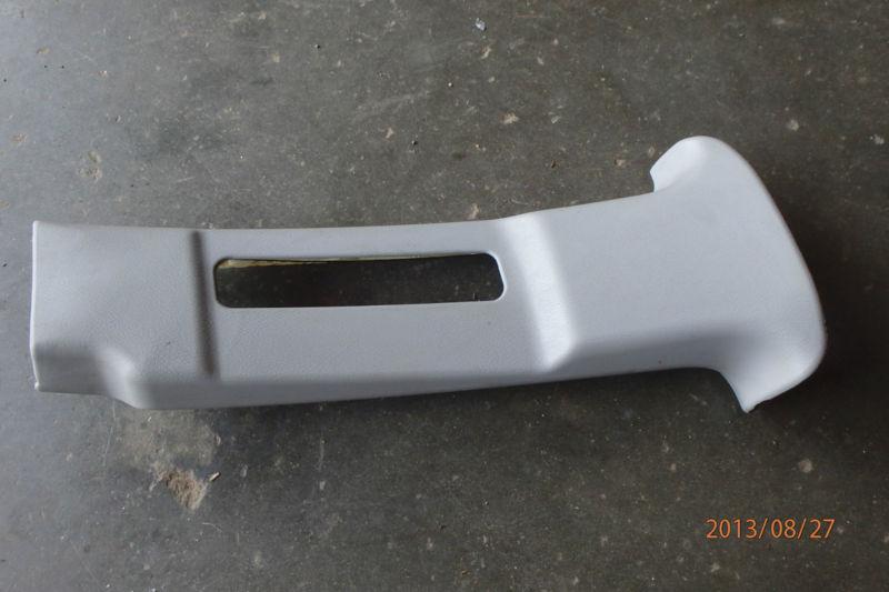 2005 subaru baja oem passenger side bottom center pillar trim