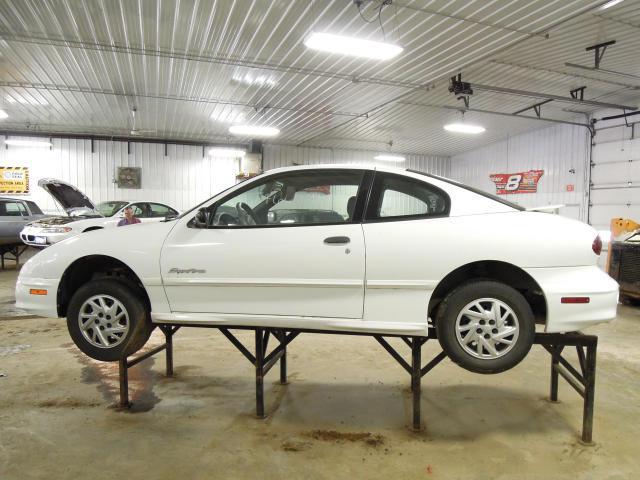 2000 pontiac sunfire outer tail light lamp left