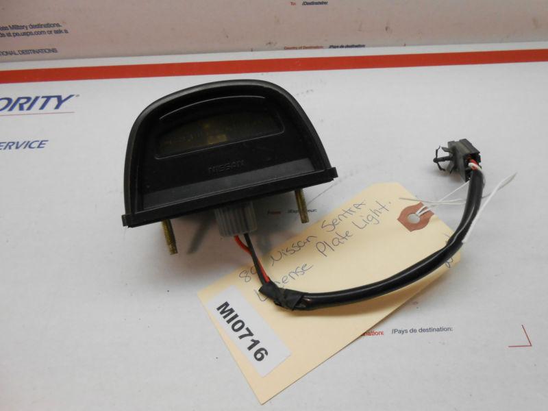 89 nissan sentra license plate lights w/ wiring mi0716