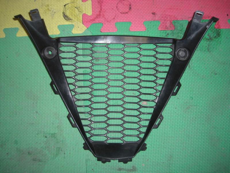 Lower mid v fairing gsxr1000 gsxr 1000 center piece under radiator 07 08