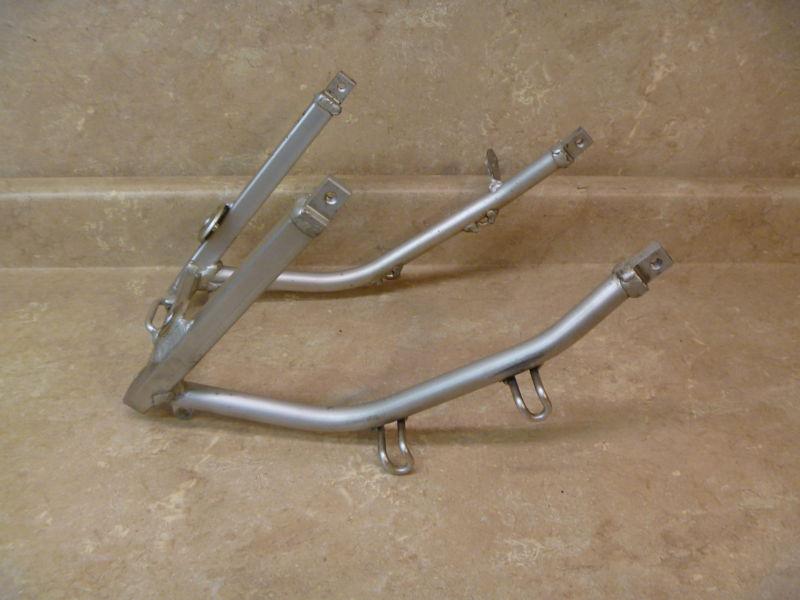 Suzuki 750 gsxr gsxr750 used rear frame rail bracket 1999 #os