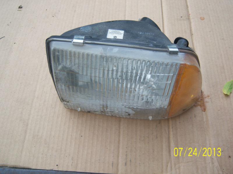 1995 chevy blazer left side headlight assembly