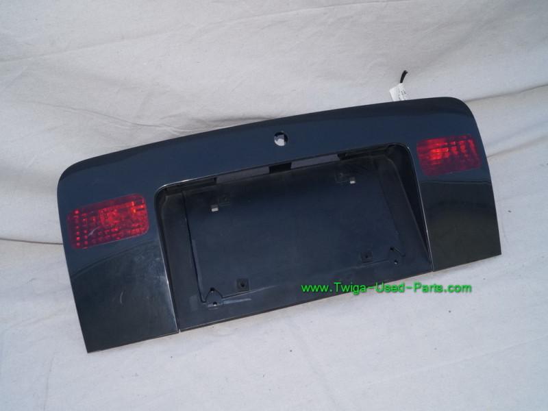 Audi a6 c5 sedan tail light center reflector panel heckblende 98-01 black