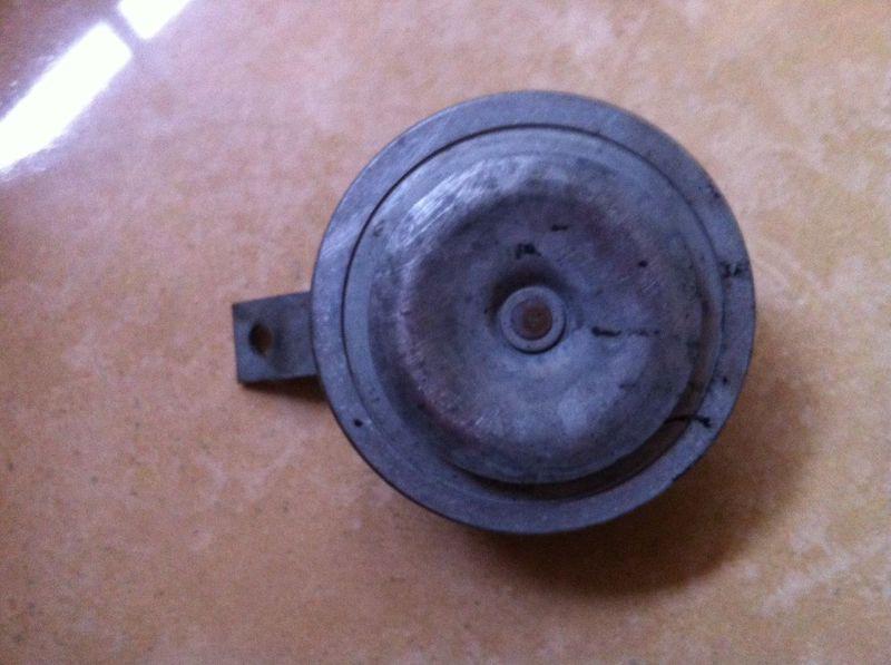 Porsche 911  996 alarm horn oem factory safety sound  99663711702