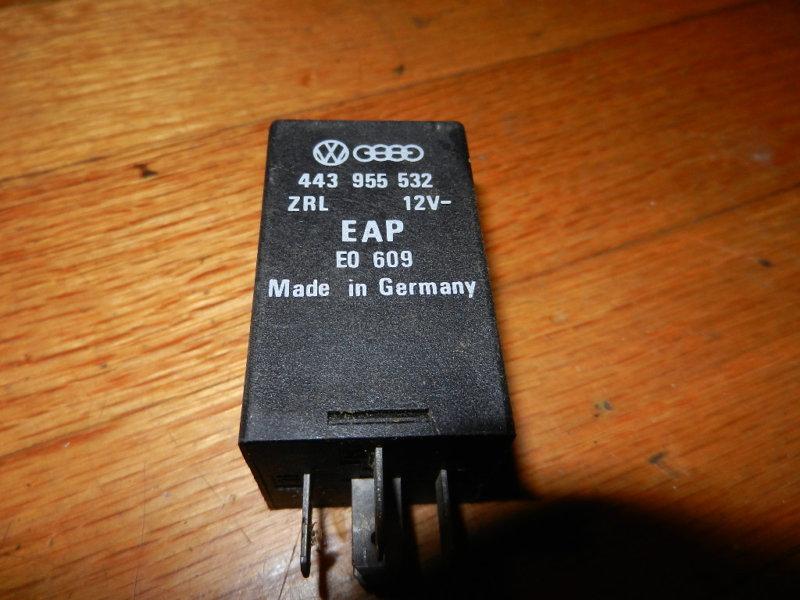 Vw audi porsche cooling fan motor relay 220  443955532