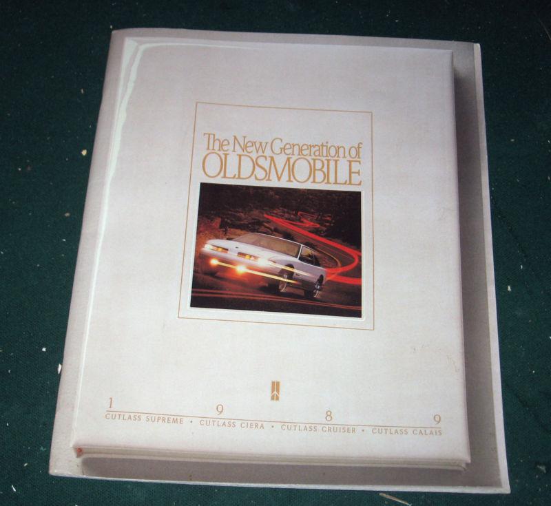 1989 oldsmobile sales brochure; cutlass ciera; cutlass supreme; calais; cruiser