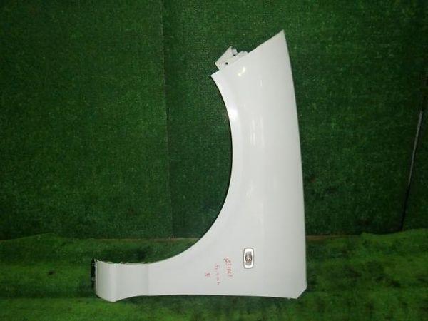 Nissan wingroad 2001 left fender panel [6110700]