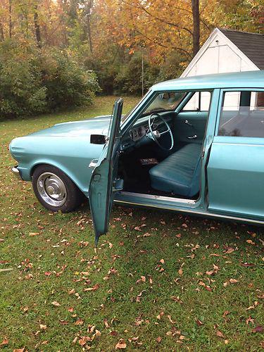 Chevrolet : nova sedan 4 door 6 cyl