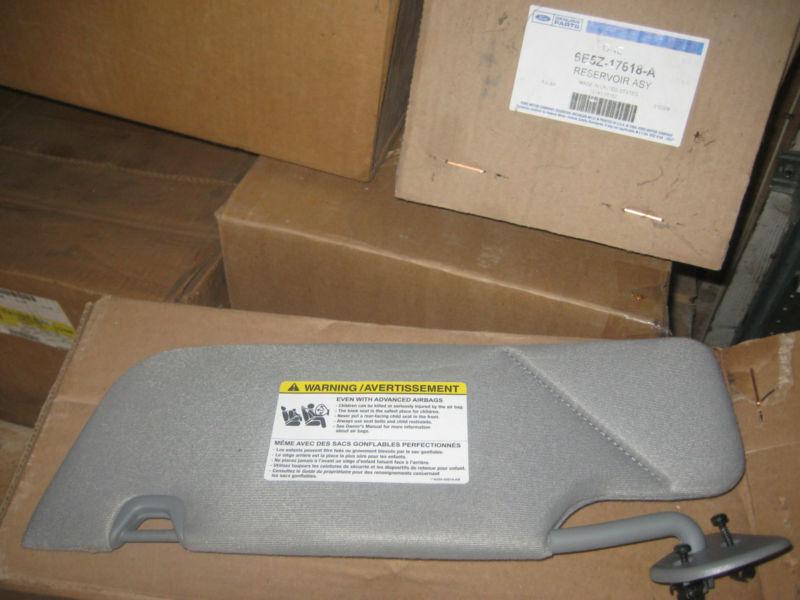 2008 ford mustang passenger sunvisor