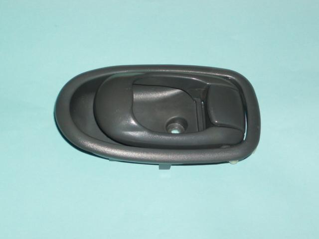 Kia spectra  inside door gray  handle front right  door free s/h 2000-01