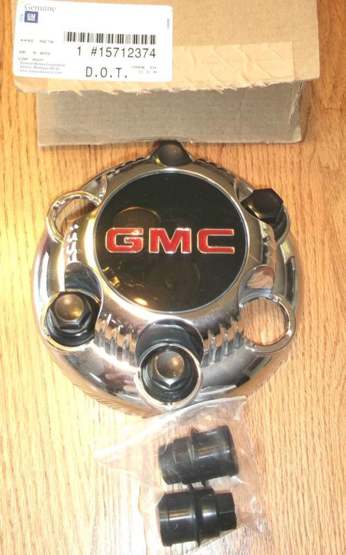 1999-2008 gmc  sierra 1500 savanna van oem center cap p/n 9595688 / 15712374