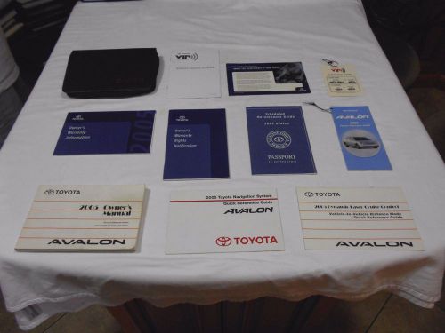 2005 toyota avalon owner&#039;s manual 9/pc.set  &amp; black toyota factory case