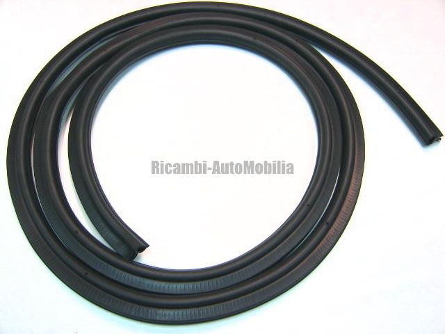 Alfa romeo spider new trunk rubber seal