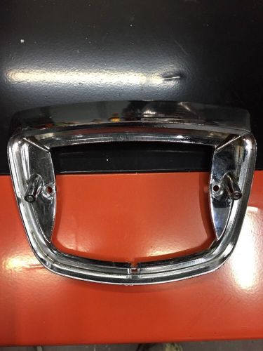 2009 vespa s150 chrome tail light trim mounting base lamp