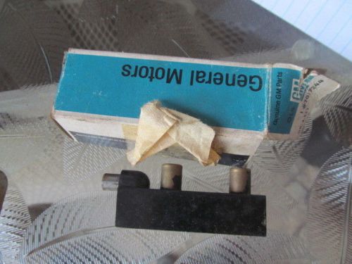 Nos 1963 64 65 corvette fuel injection nosel block gm