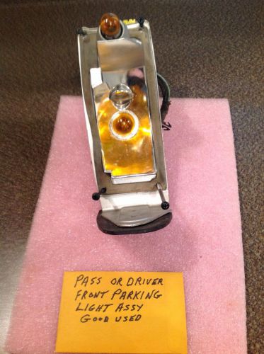 1970-71 lincoln mark iii good used driver or pass side front parking light