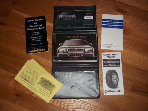 2005 chrysler 300 owners manual w/ sleeve &amp; books  * free shipping