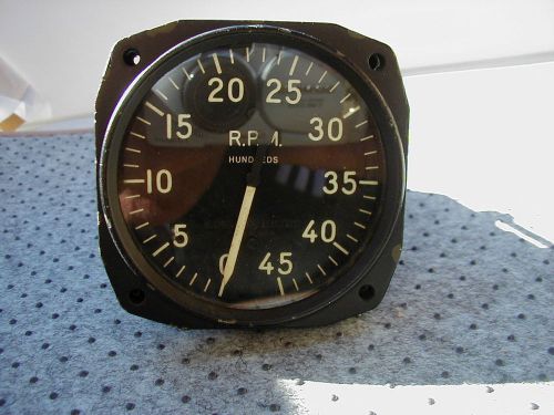 Aircraft electrical tachometer type an5530-1