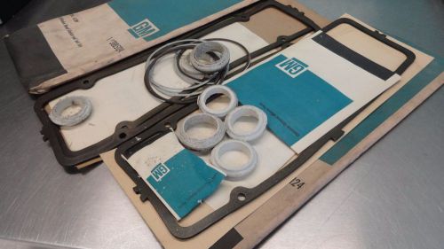 Dealership nos general motor gm 3885124 (2) gasket sets 1961 - 1963 corvair 6cyl