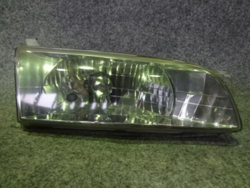 Toyota sprinter 1998 right head light assembled [2310800]