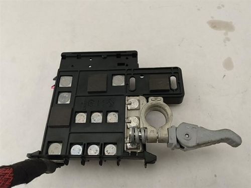 Alfa romeo giulia battery terminal relay fuse box fits 2017 2018 2019