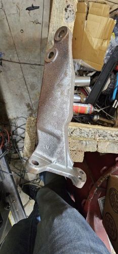 1984 supra w58 transmission bracket