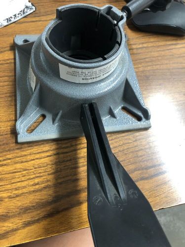 Boat seat mount base brand new with swivel lock handle