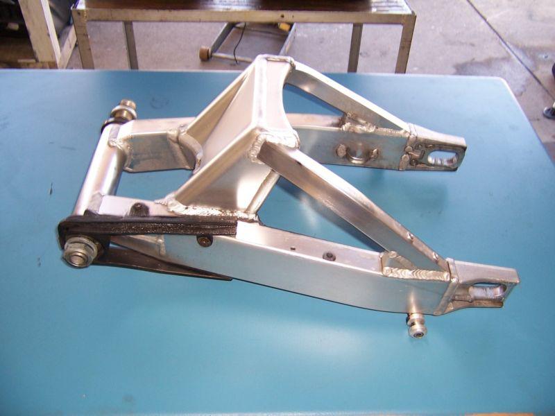 072 suzuki gsxr1000 gsxr 1000 01 02 swingarm