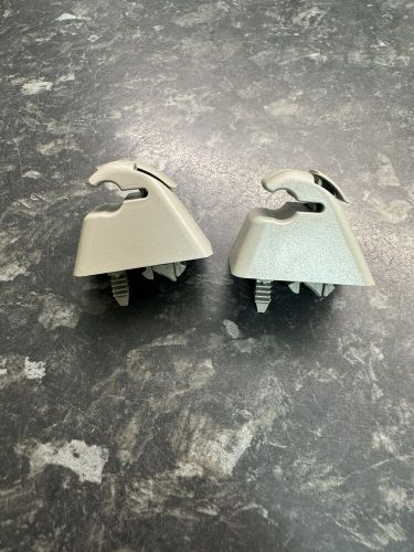 Vauxhall meriva b mk2 2010 - 2017  sunvisor retaining clips x 2 ffp06