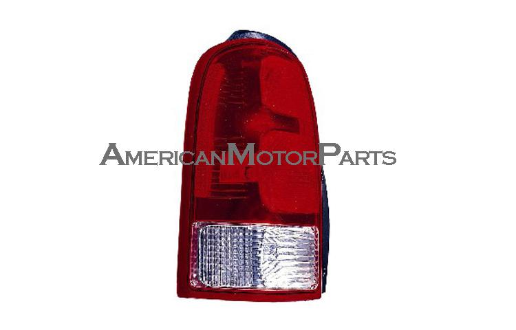 Driver side replacement 4 prong tail light chevy pontiac saturn buick 15787131