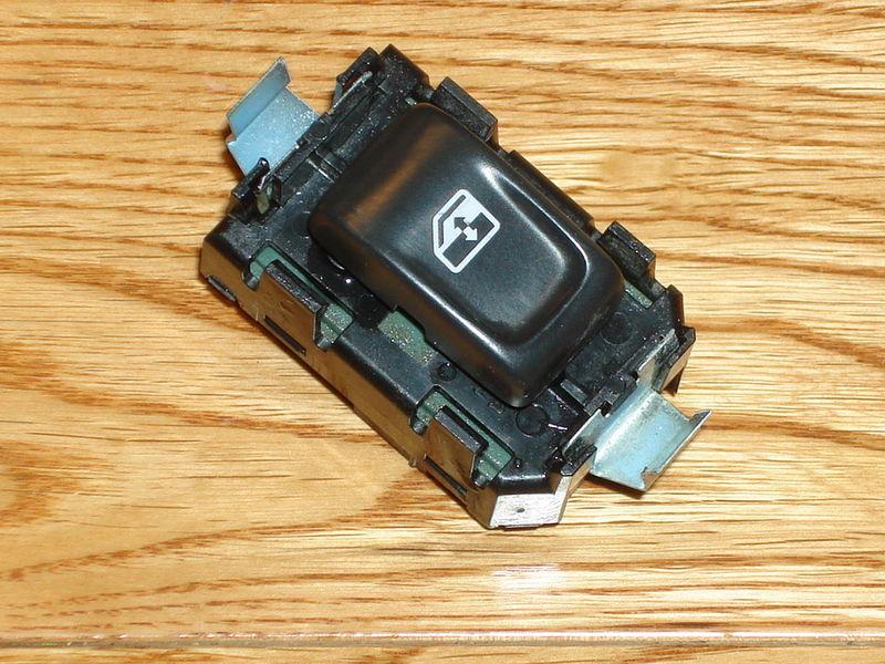 02 -09 trailblazer envoy bravada power window switch, right or left rear door