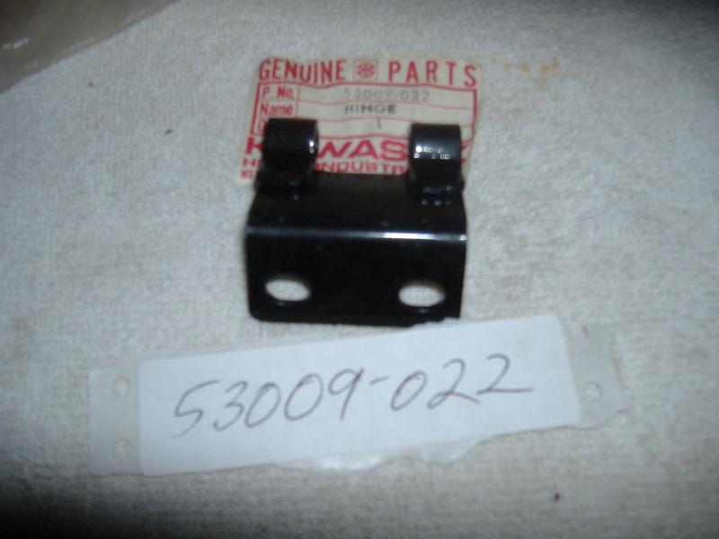 53009-022 new kawasaki   hinge  h1, kh500, h2