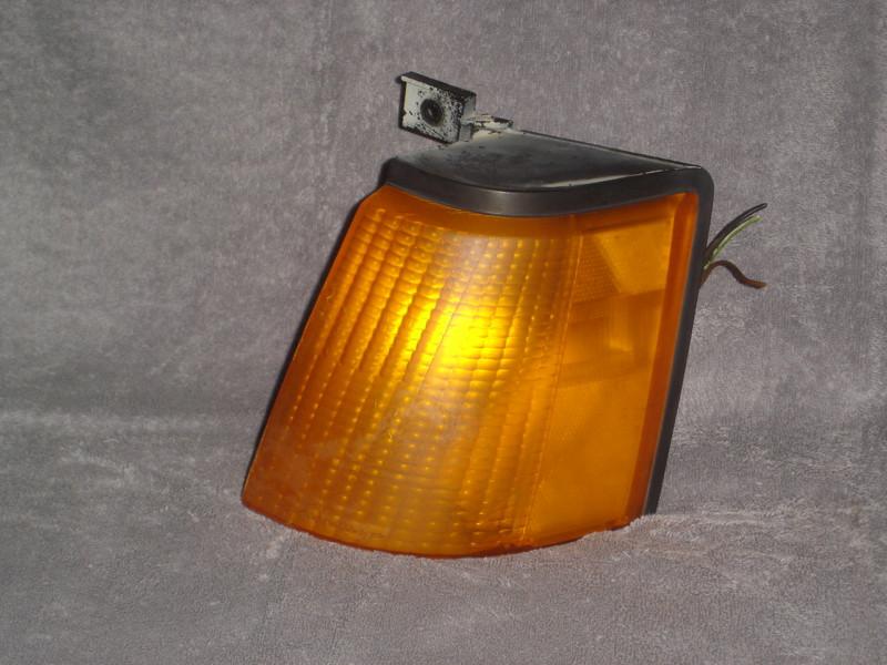 85 86 87 88 89 90 ford escort corner marker light driver side