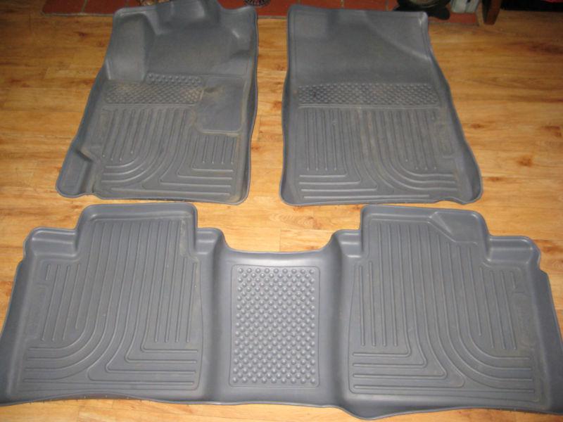 2007-2011 toyota camry used husky liner weatherbeater all weather mats