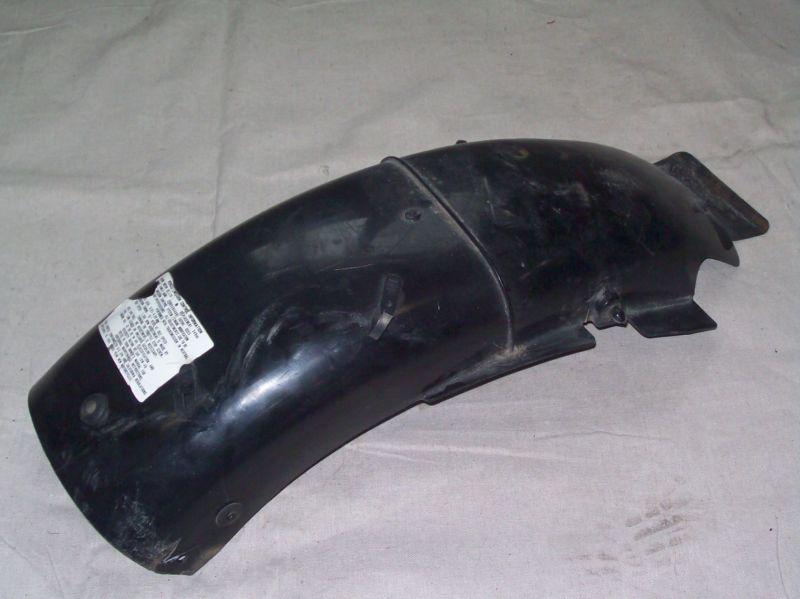 Suzuki gs550l 1982 rear inner fender (plastic)