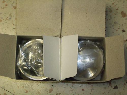 Triumph t140 pattern pistons & rings +.040 new