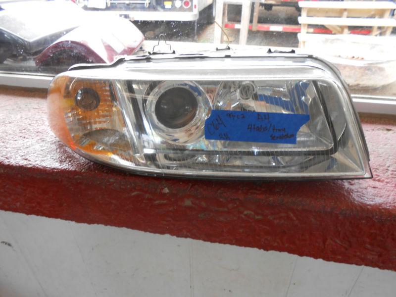 Audi a4  right halogen headlight lamp 1999 2000 2001 2002 passenger