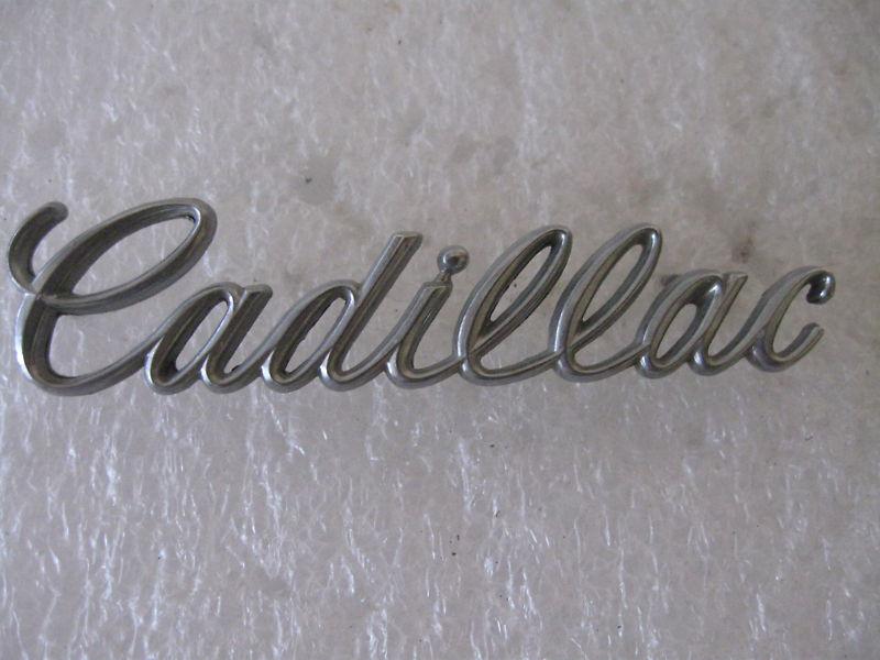 "cadillac" gm    emblem  badge script trim   general motors 1807891