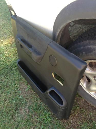 Land rover discovery ii door front panel black alcantara trim speaker left lh