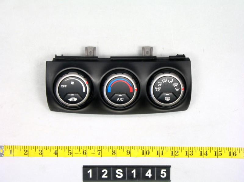 04 crv temperature climate control ac heat unit panel switch 12s145