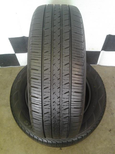 "near new"  2 available!  maxxis escapade tire(s)  225/60r17 - 100v  225/60/17 