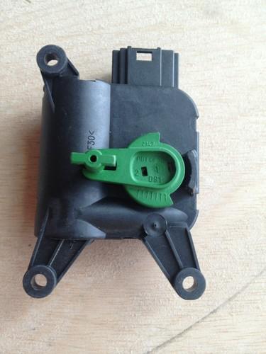 Audi a4 s4 b6 b7 servo ac heater flap control motor 8e0 820 511 b