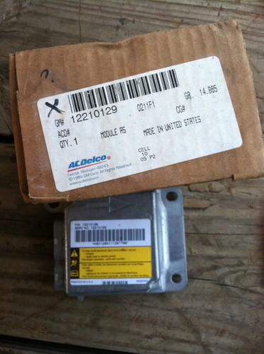 2000-2003 tahoe yukon suburban avalanche "new" gm air bag module   # 12210129