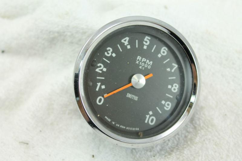 Triumph tr6 1969 trophy  original smith # 3003/13a tachometer tr6 gauges