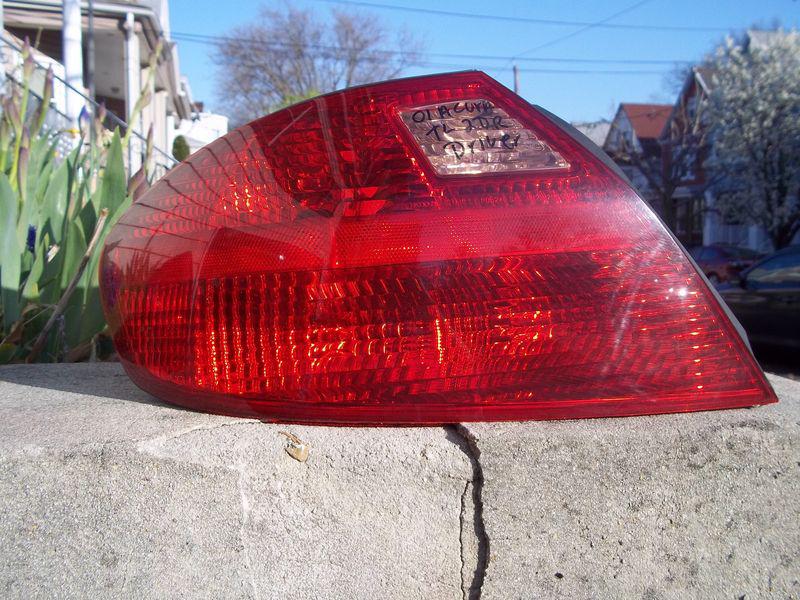 Driver tail light 1999 2000 2001 acura tl 2 door