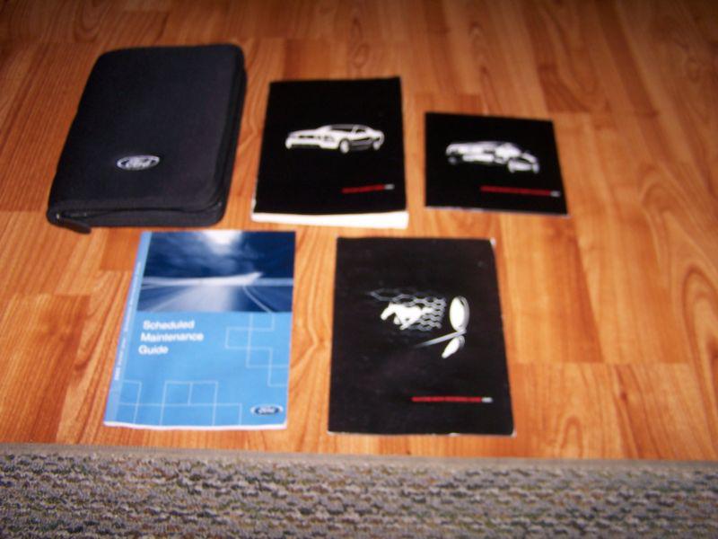 2005 ford mustang v6 gt v8 owners manual set with case free shipping