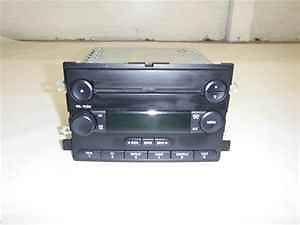 05-06 mercury montego mustang oem single disc cd radio