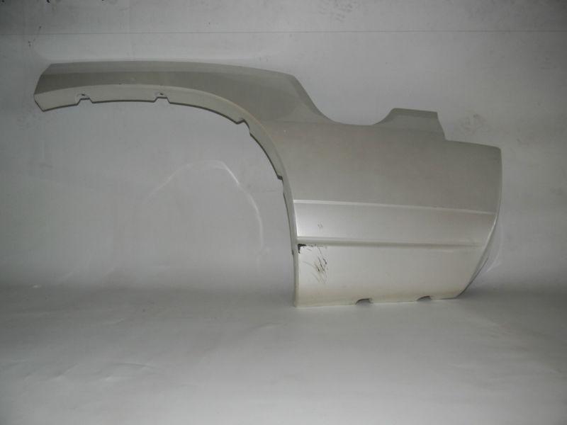 02 - 06 cadillac escalade moulding trim left quarter panel 